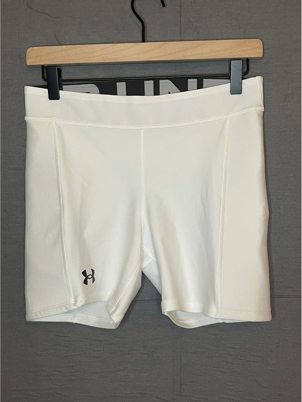 Under Armour Women's White Softball Sliding Compression Shorts Size M